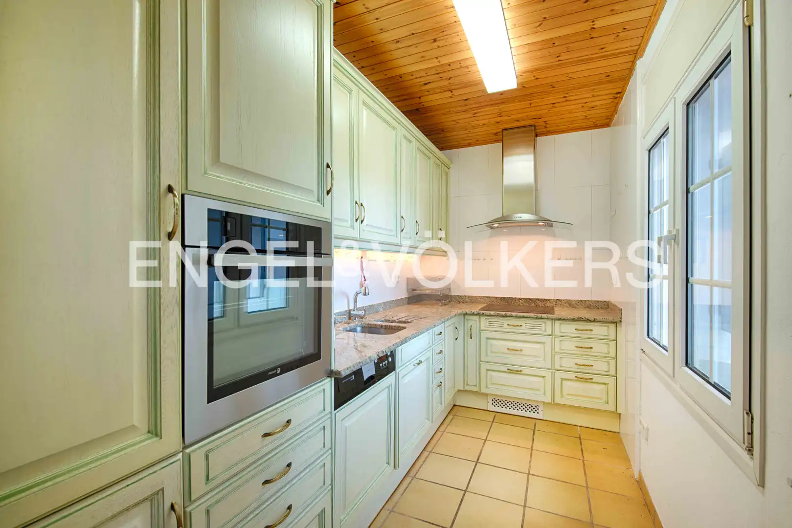 Küche von Country house zum Verkauf in Rabós mit Heizung, Privatgarten und Terrasse