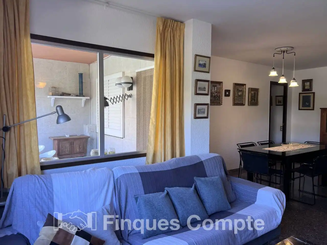 Sala de estar de Piso en venta en Roda de Berà con Calefacción, Terraza y Trastero