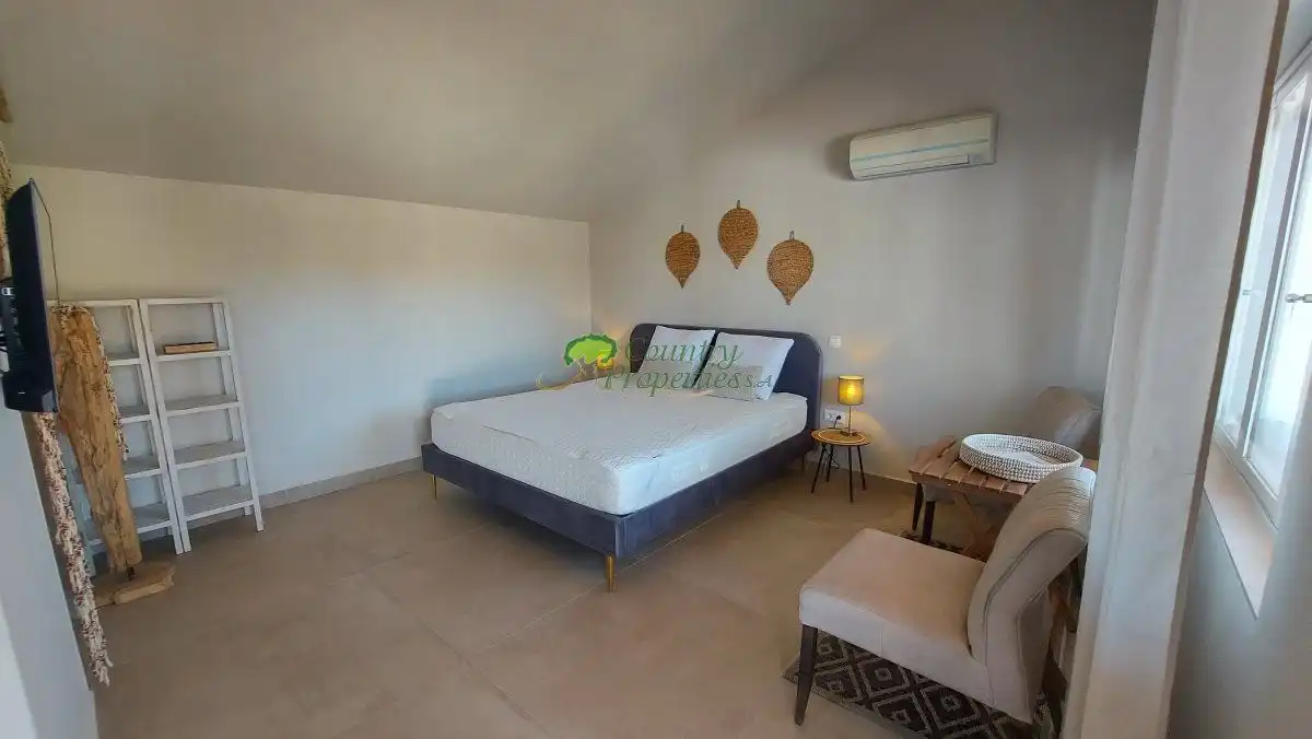 Habitación de Finca rústica en venta en Cómpeta con Aire acondicionado, Terraza y Trastero