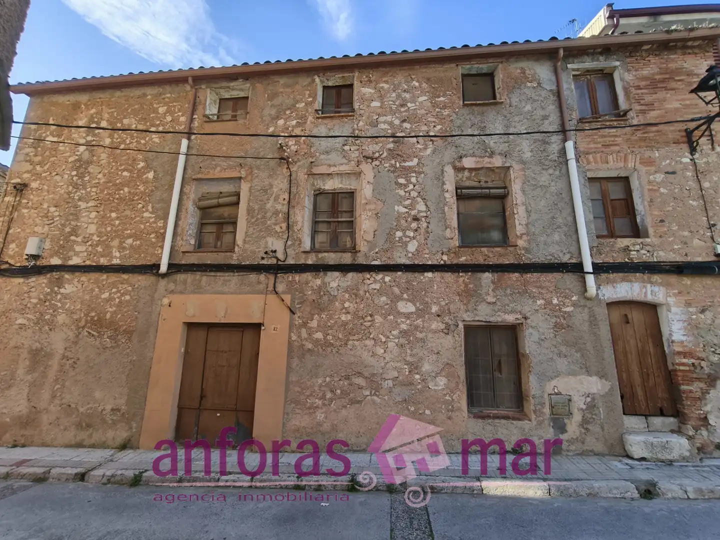 Exterior view of Buildings for sale in La Riba