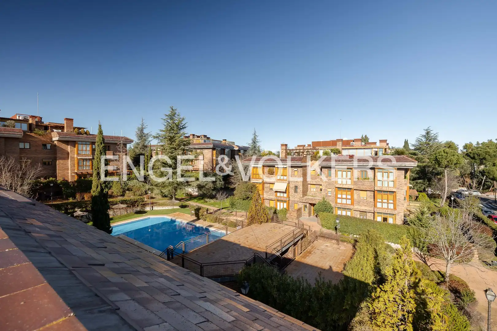 Exterior view of Apartments for rent in Madrid  with Air Conditioner, Heating and Private garden