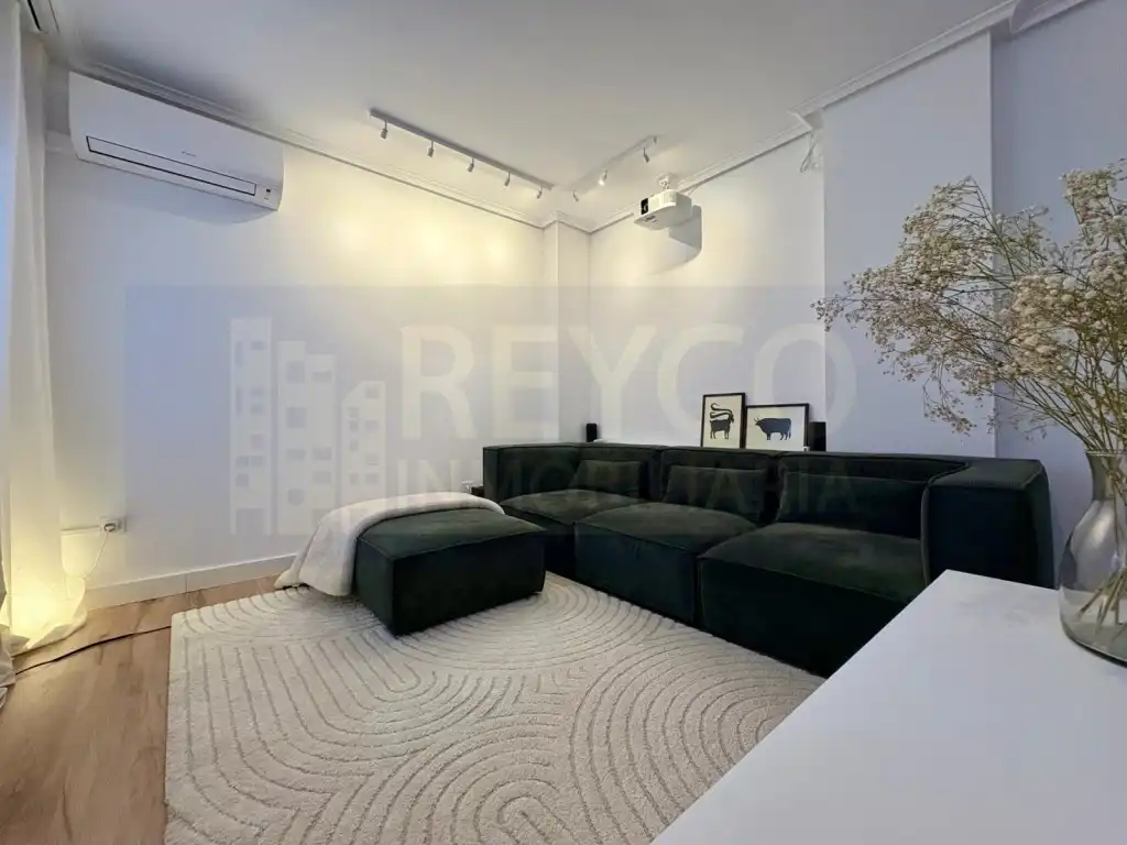 Sala de estar de Apartamento en venta en  Logroño