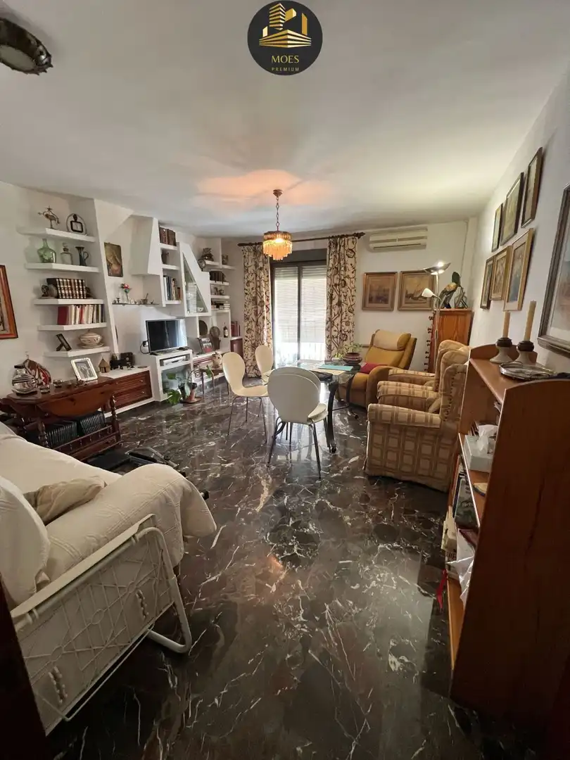 Piso con ascensor en venta en San Ildefonso - Catedral