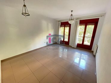 Apartment with lift to rent in AVDA DE ALEMANIA