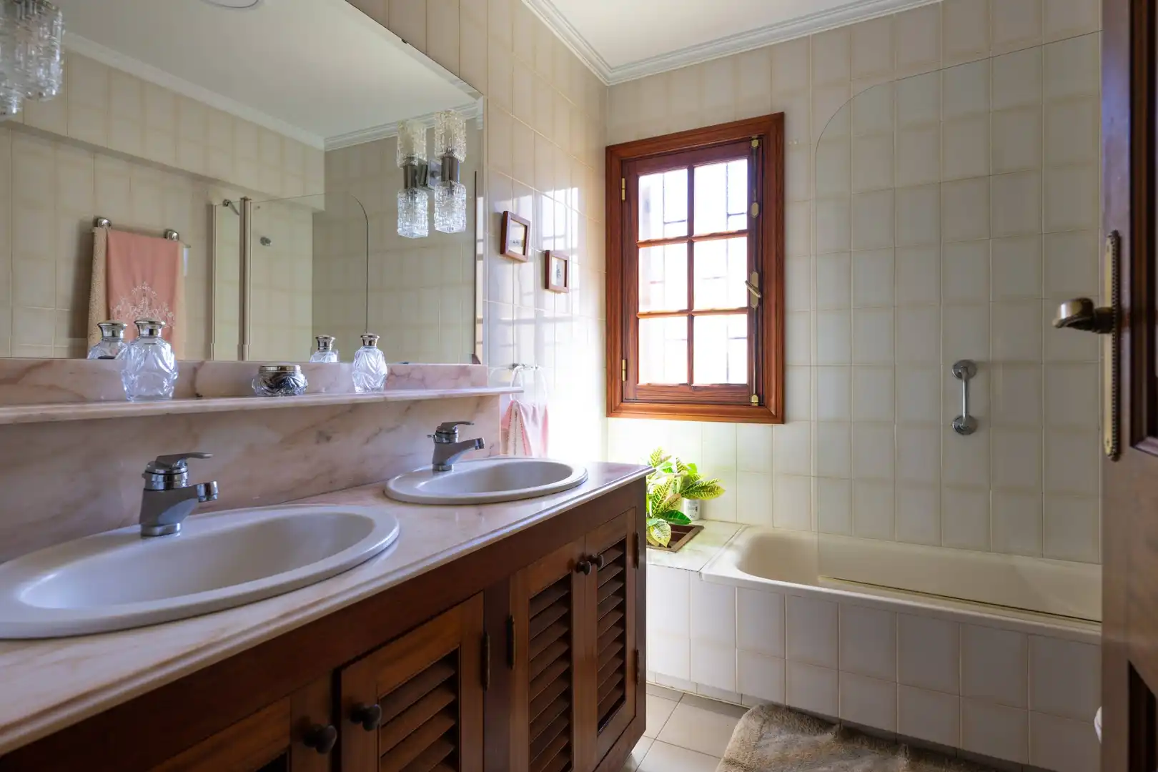 Baño de Casa o chalet en venta en Santa Brígida con Jardín privado, Terraza y Trastero