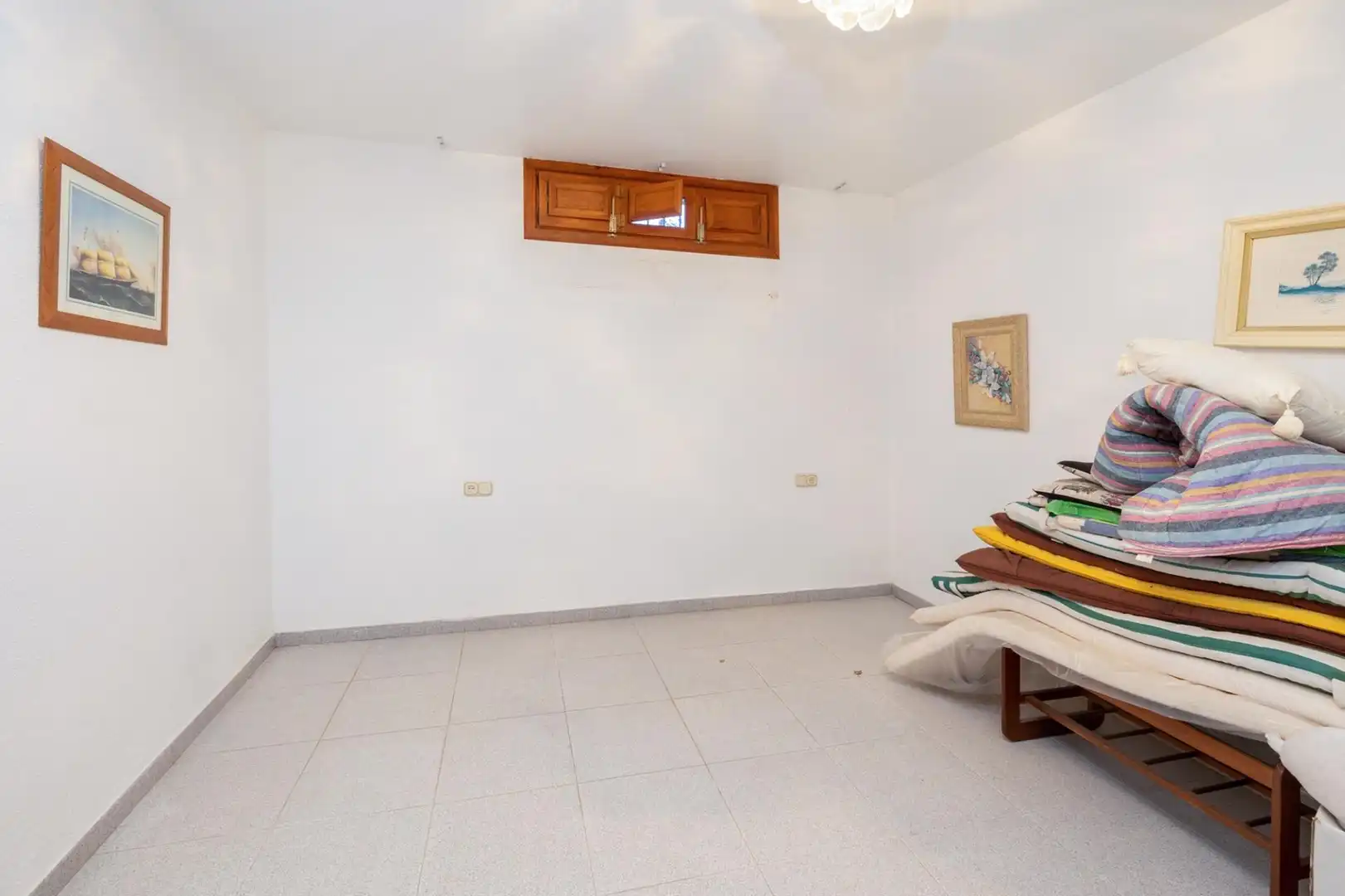 Casa o xalet en venda en Baza amb Aire condicionat, Calefacció i Jardí privat
