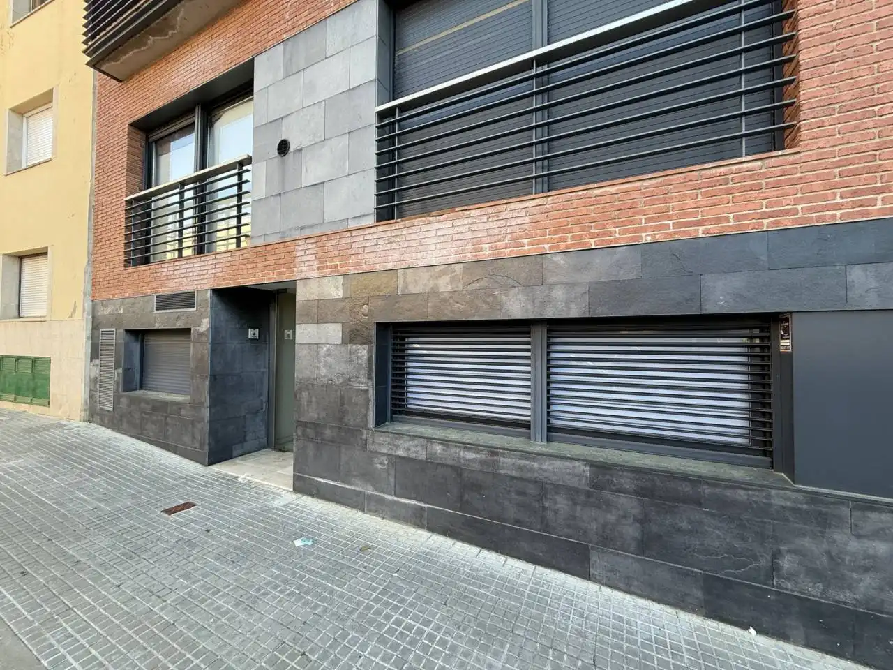 Vista exterior de Oficina de lloguer en Matadepera