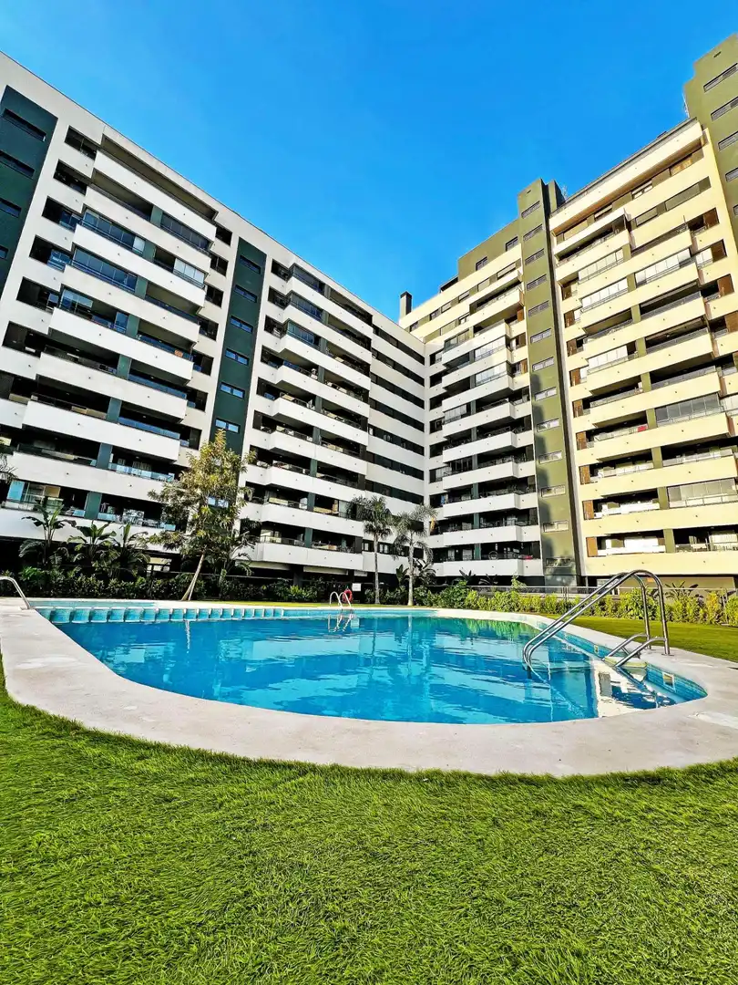Piscina de Apartamento en venta en Valencia con Calefacción, Jardín privado y Terraza