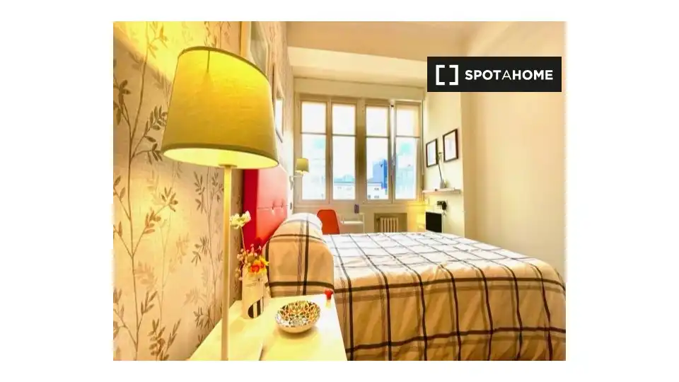 Room in Sabino Arana - Jesuitas