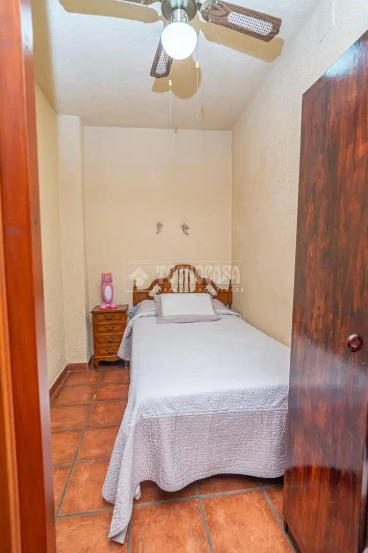 Habitación de Finca rústica en venta en Linares con Aire acondicionado, Jardín privado y Terraza