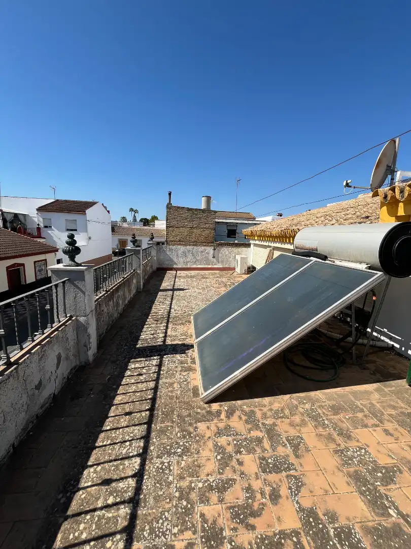 Vista exterior de Casa o xalet en venda en Villanueva del Ariscal amb Aire condicionat, Traster i Piscina