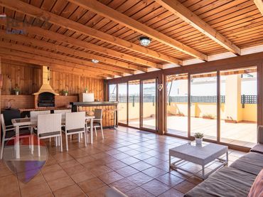 Penthouse with lift for sale in Calle Calle Salitre