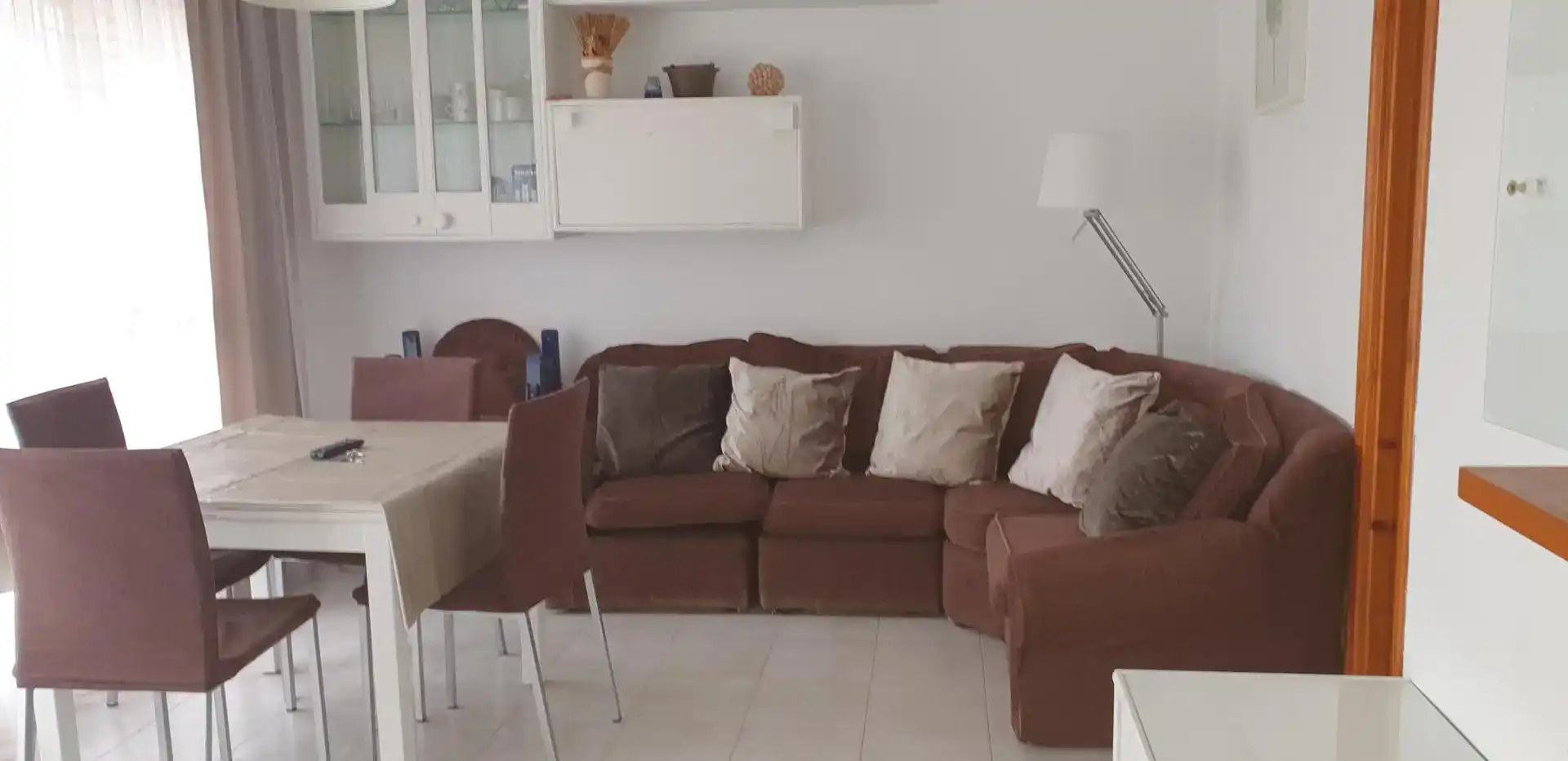 Sala d'estar de Pis de lloguer en Laredo amb Piscina i Balcó
