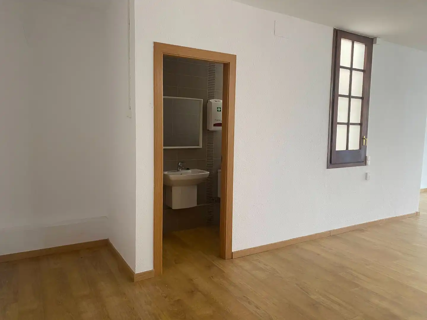 Gewerbefläche zur Miete in AMPLE 68, imagen 6