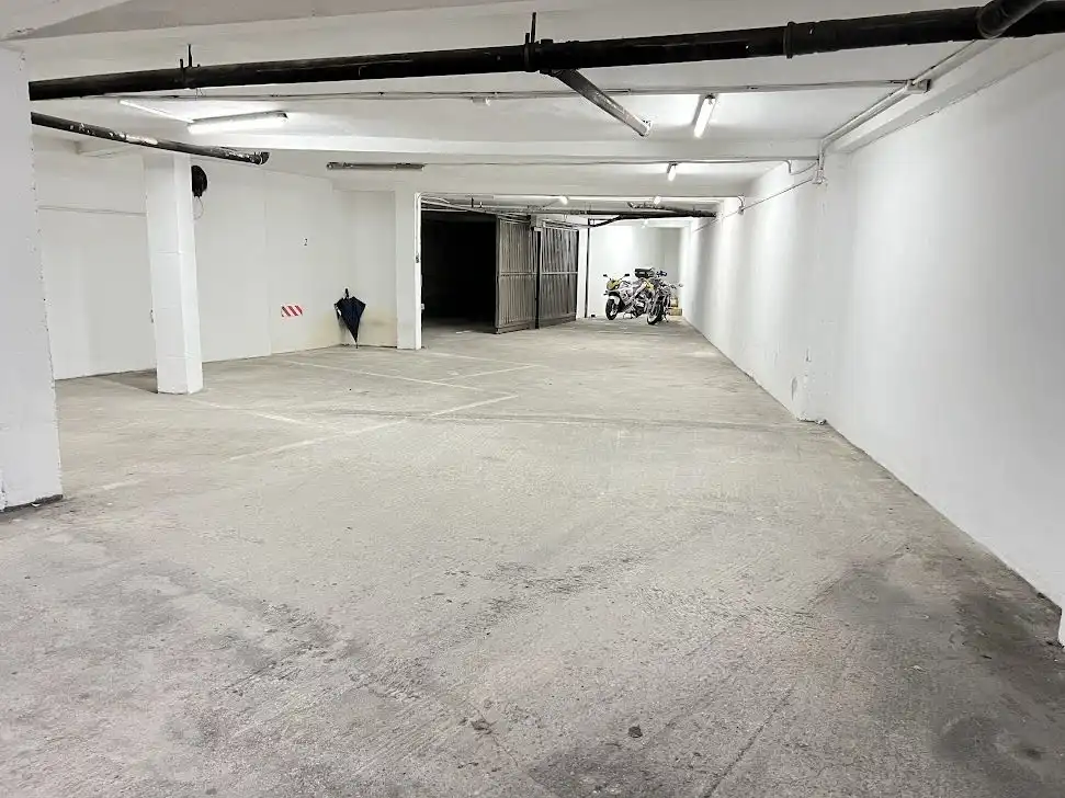 Local comercial en venta en Lugones, imagen 3