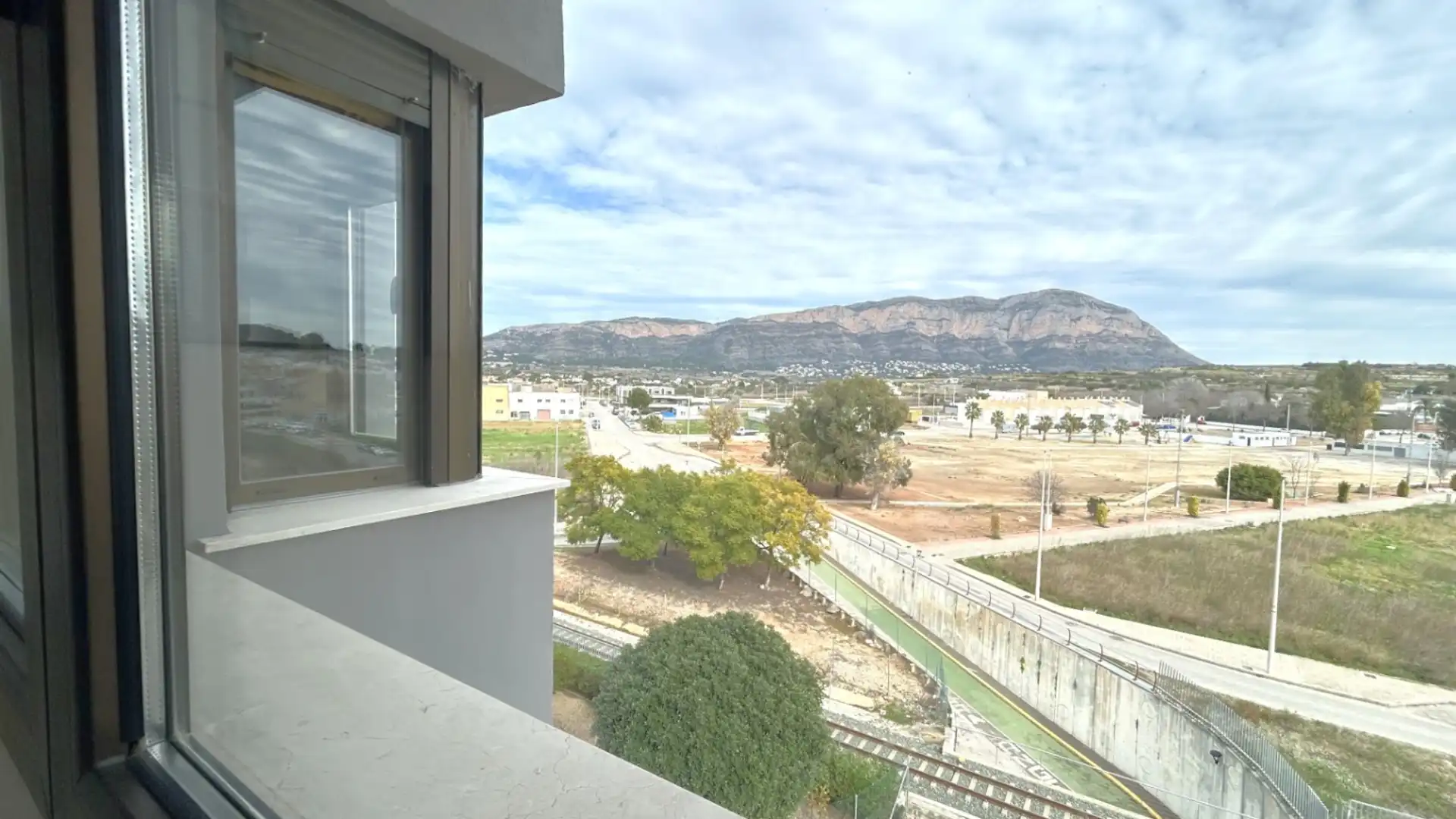 Vista exterior de Apartament de lloguer en Gata de Gorgos amb Aire condicionat, Terrassa i Moblat