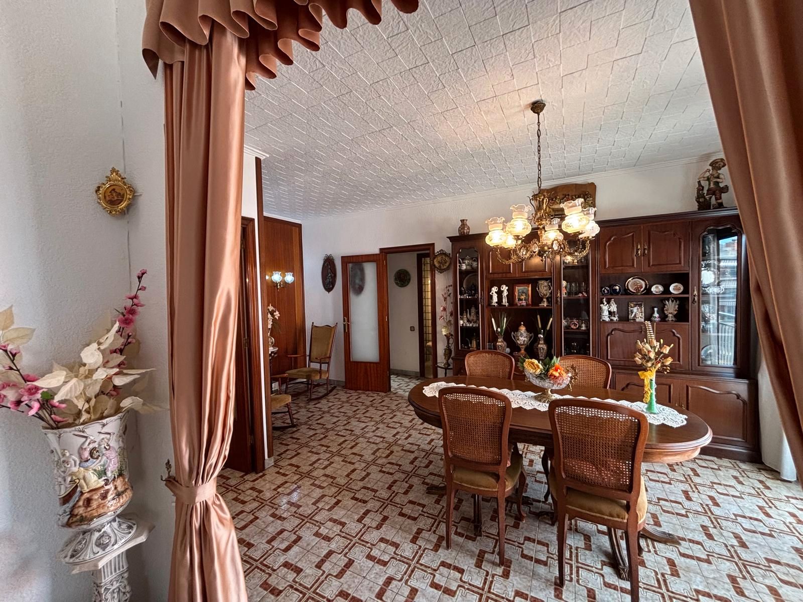 Dining room of Flat for sale in  Barcelona Capital  with Heating, Oven and Balcony