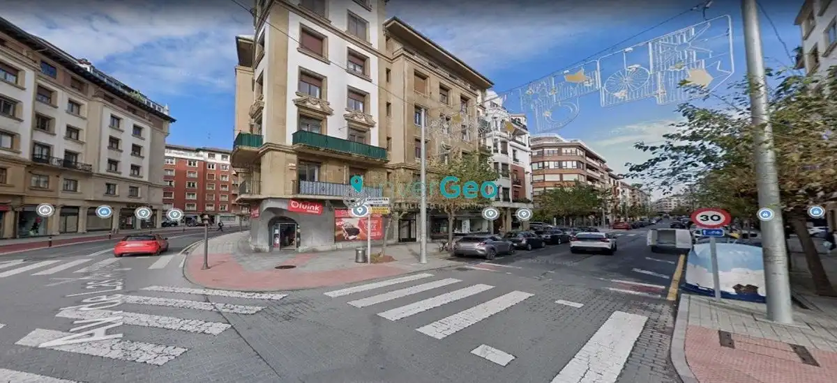 Locale commerciale in vendita a Cuatro Caminos, imagen 4
