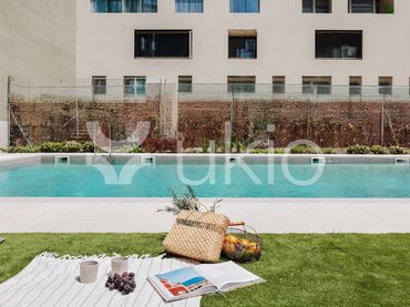 Apartament amb balcó de lloguer a Carrer de Rocafort