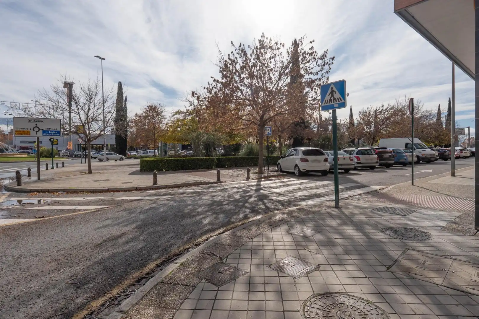 Außenansicht von Wohnung zum Verkauf in Granada mit Heizung, Privatgarten und Balkon