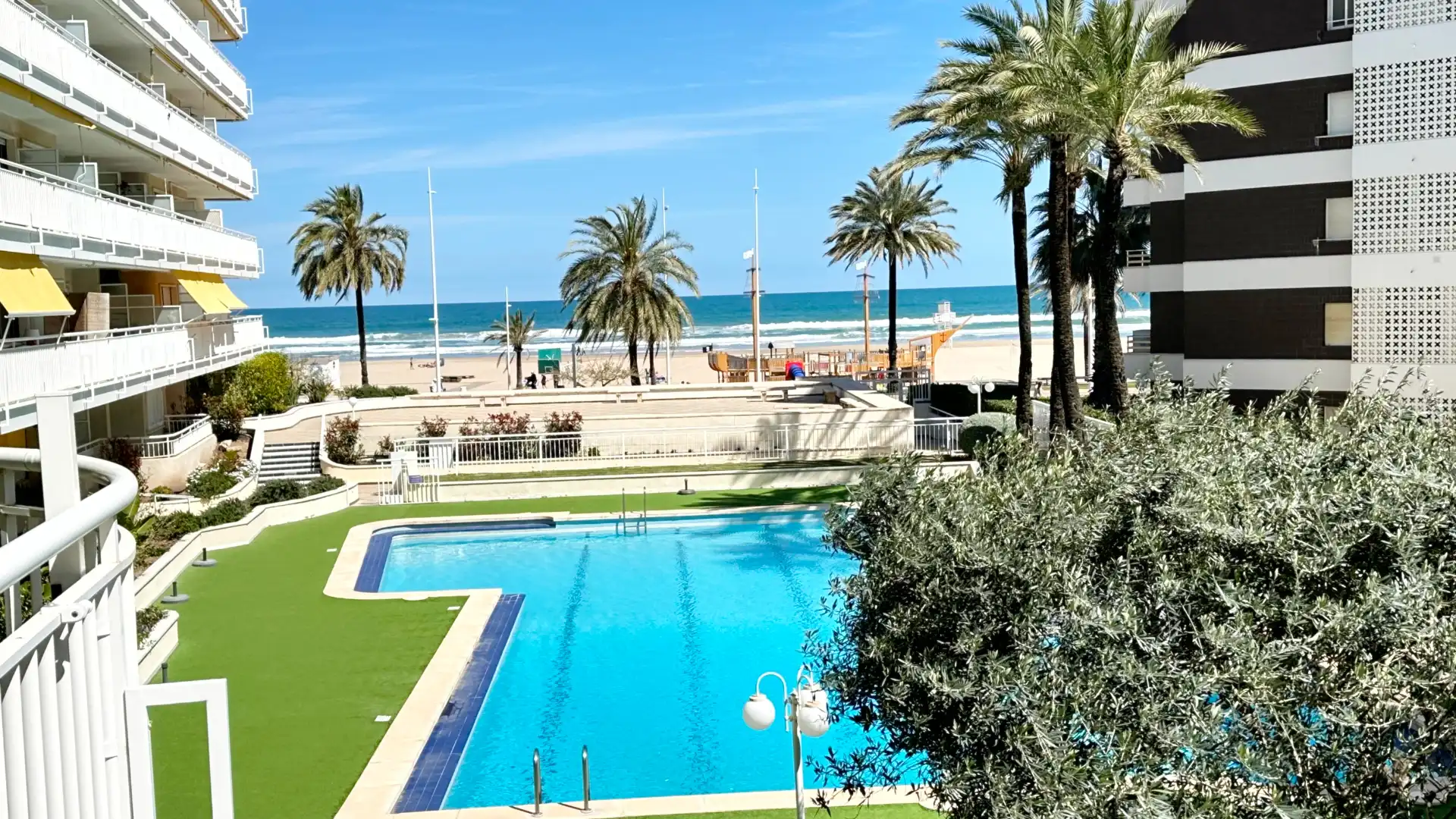 Apartament amb piscina de lloguer a Passeig Marítim de Neptú, imagen 2