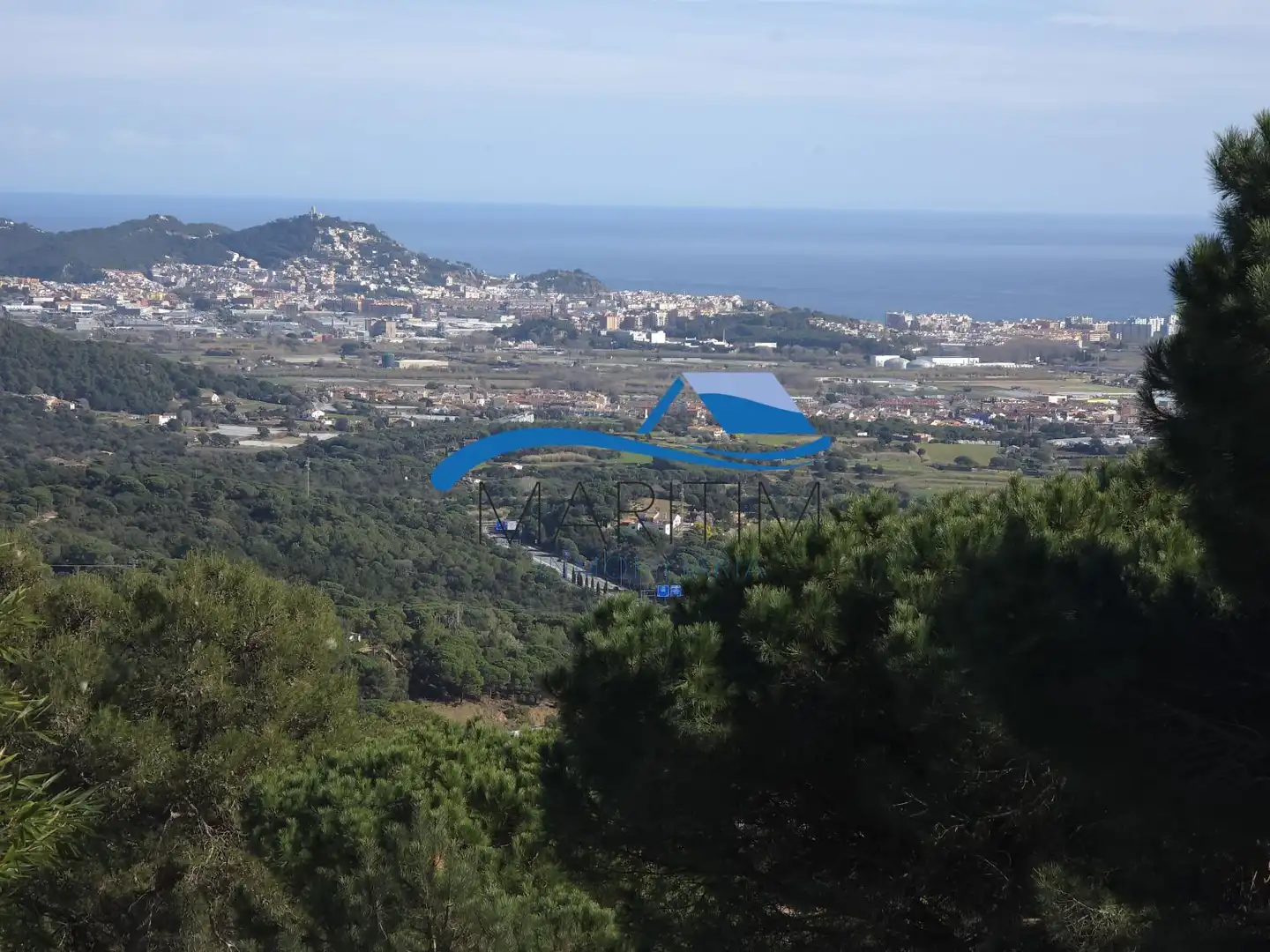 Lands and plots for sale in Condor