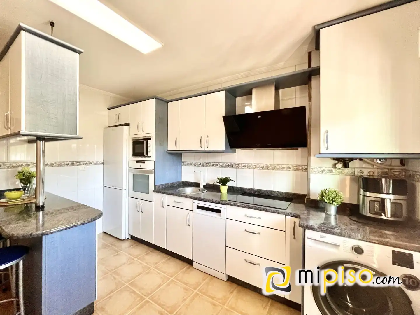 Cocina de Casa adosada en venta en Ruesga con Calefacción, Terraza y Amueblado