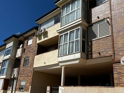 Exterior view of Flat for sale in Villanueva del Pardillo  with Terrace