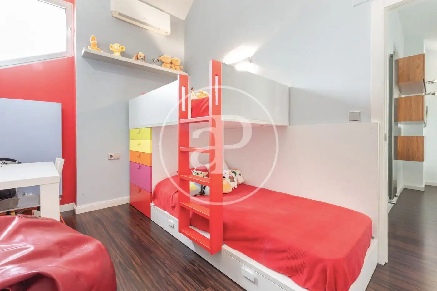 Schlafzimmer von Dachboden zum Verkauf in Valencia mit Klimaanlage, Heizung und Terrasse