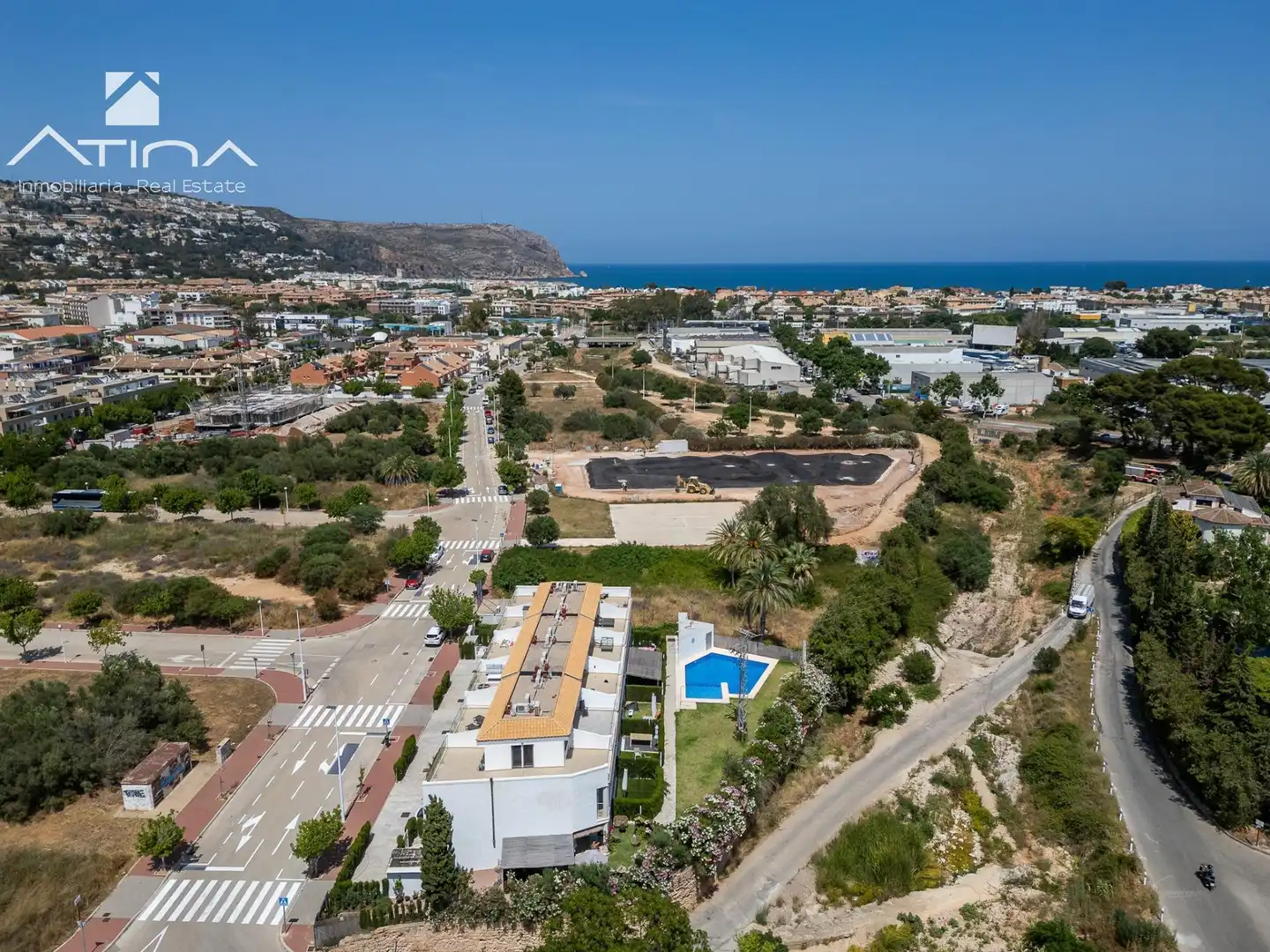 Außenansicht von Einfamilien-Reihenhaus zum Verkauf in Jávea / Xàbia mit Klimaanlage, Terrasse und Gemeinschaftspool