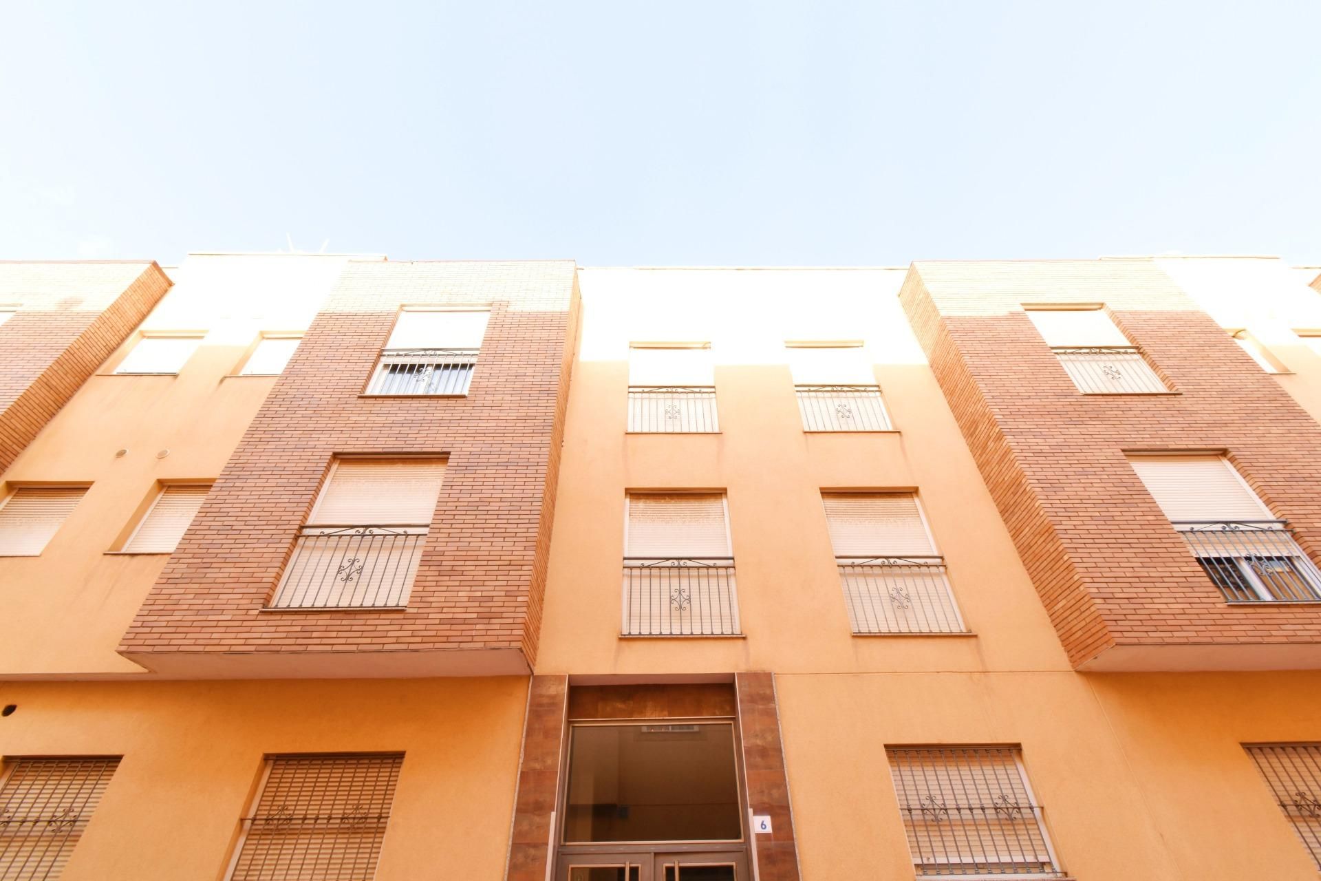 Vista exterior de Pis en venda en El Ejido amb Aire condicionat i Traster