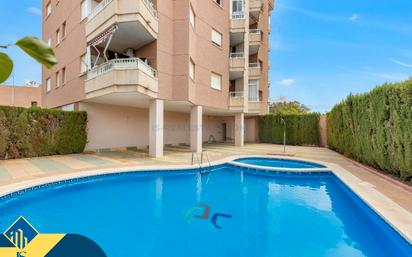 Piscina de Apartament en venda en Torrevieja amb Aire condicionat, Calefacció i Terrassa