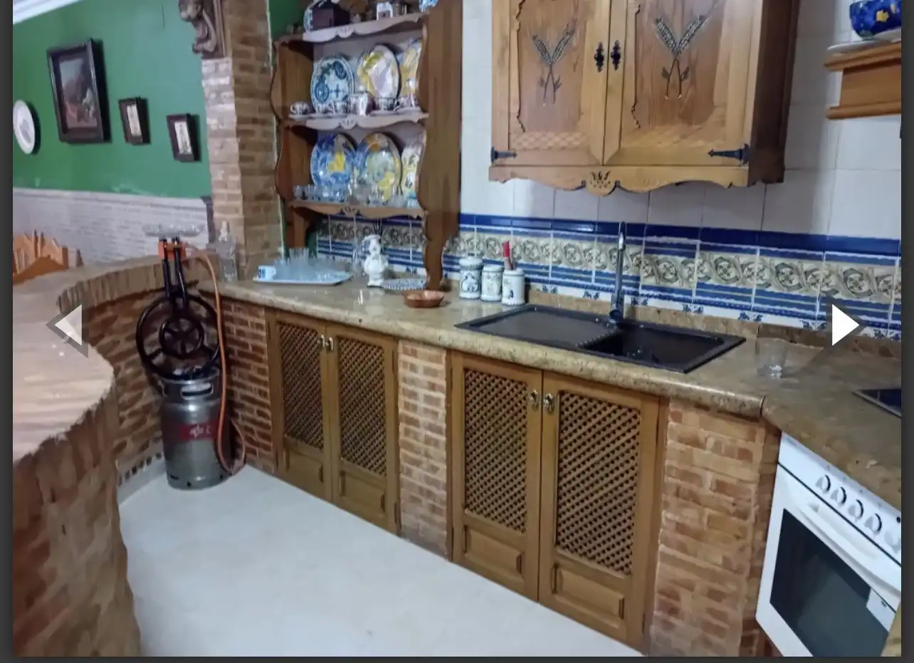 Kitchen of Houses for sale in Almagro  with Air Conditioner, Heating and Furnished