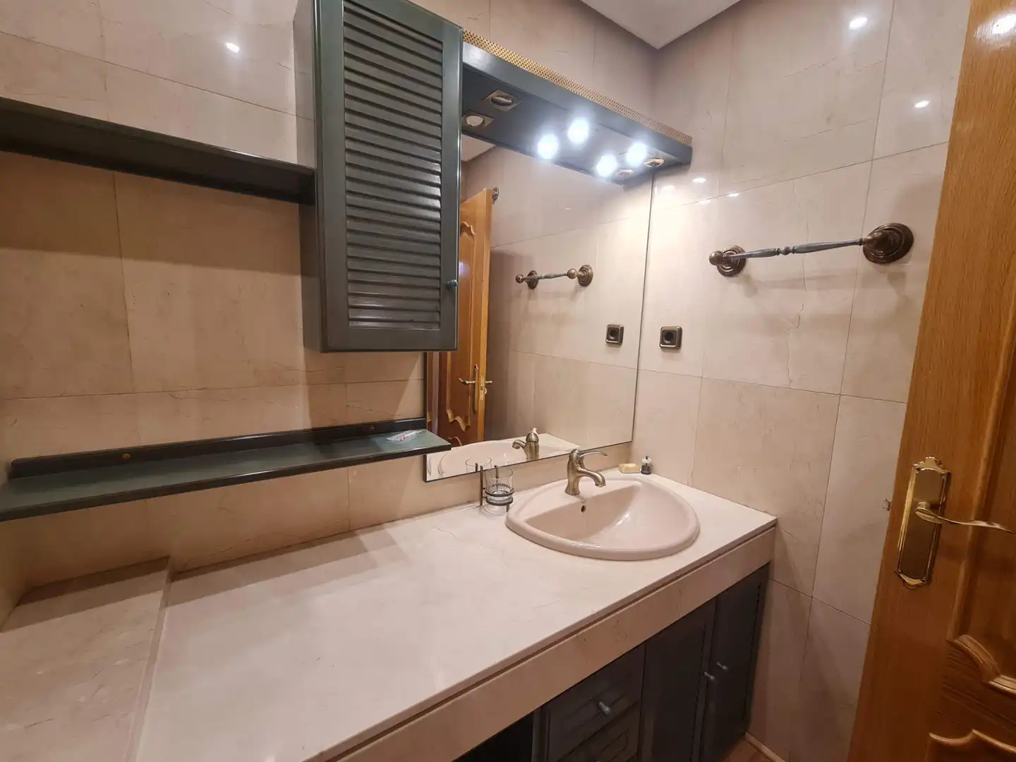 Casa aparellada amb piscina en venda a Calle Záncara, imagen 12