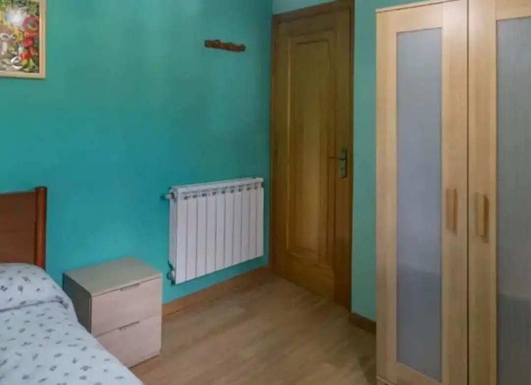 Dormitori de Casa o xalet en venda en Folgoso de la Ribera amb Calefacció, Terrassa i Traster