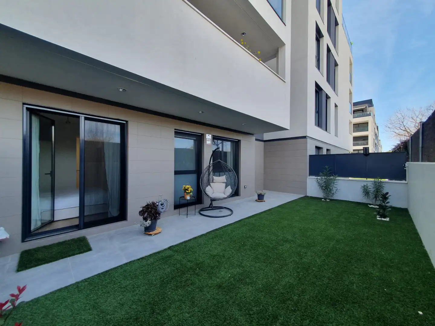Terrassa de Planta baixa en venda en Vilanova i la Geltrú amb Aire condicionat, Calefacció i Jardí privat