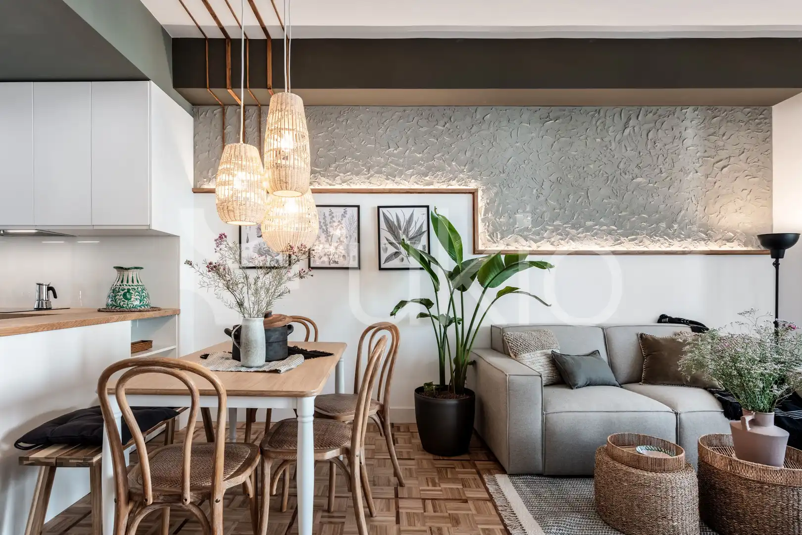 Living room of Flat for rent in Madrid  with Air Conditioner, Terrace and Furnished