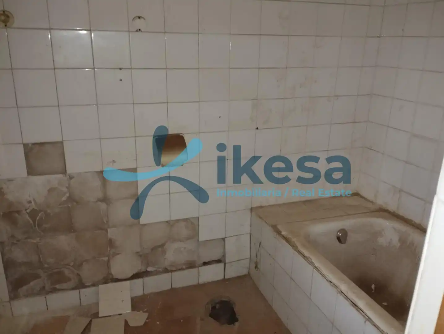 Casa adosada en venta en Montizón