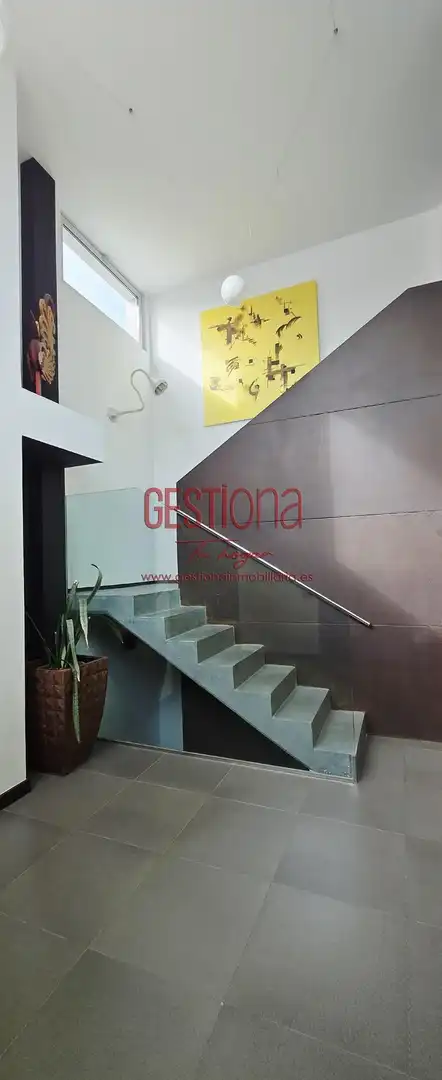 Houses for sale in Santa Cruz de Bezana  with Private garden, Terrace and Furnished