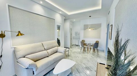 Foto 2 de Apartamento de alquiler en Calle Gran Vía de Colón, Centro - Sagrario, Granada Capital