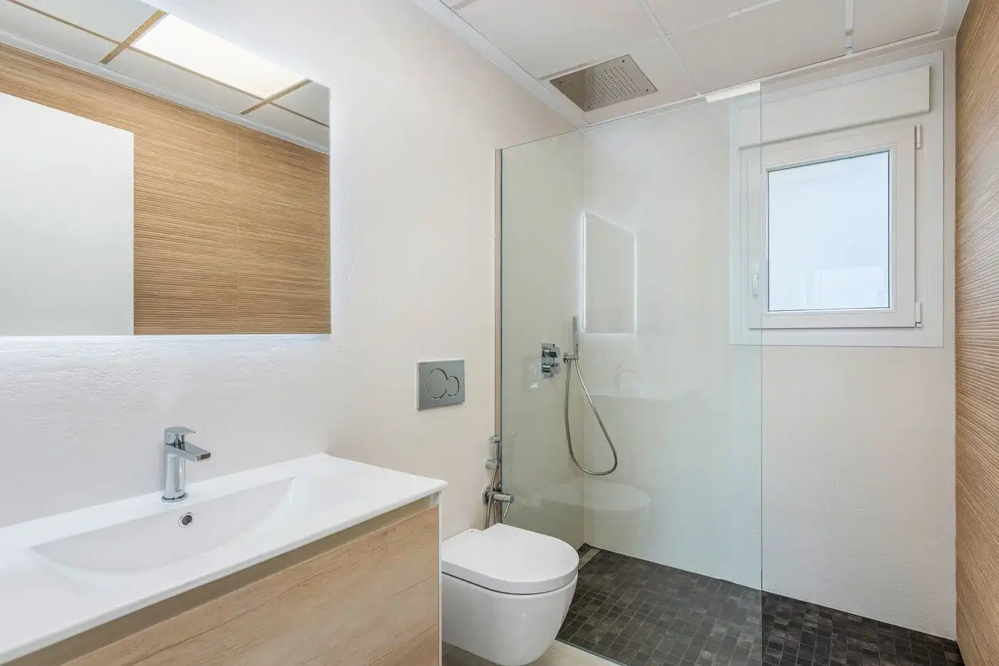 Bathroom of Houses for sale in San Bartolomé  with Swimming Pool and Community pool