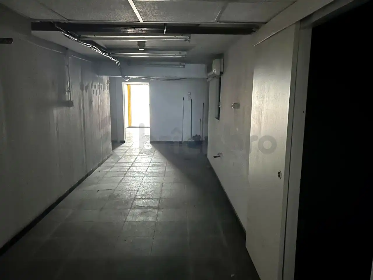 Business premises for sale in De Calàbria, imagen 9