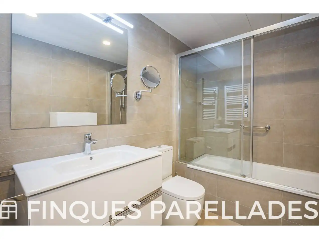 Baño de Piso en venta en Sitges con Aire acondicionado, Calefacción y Jardín privado