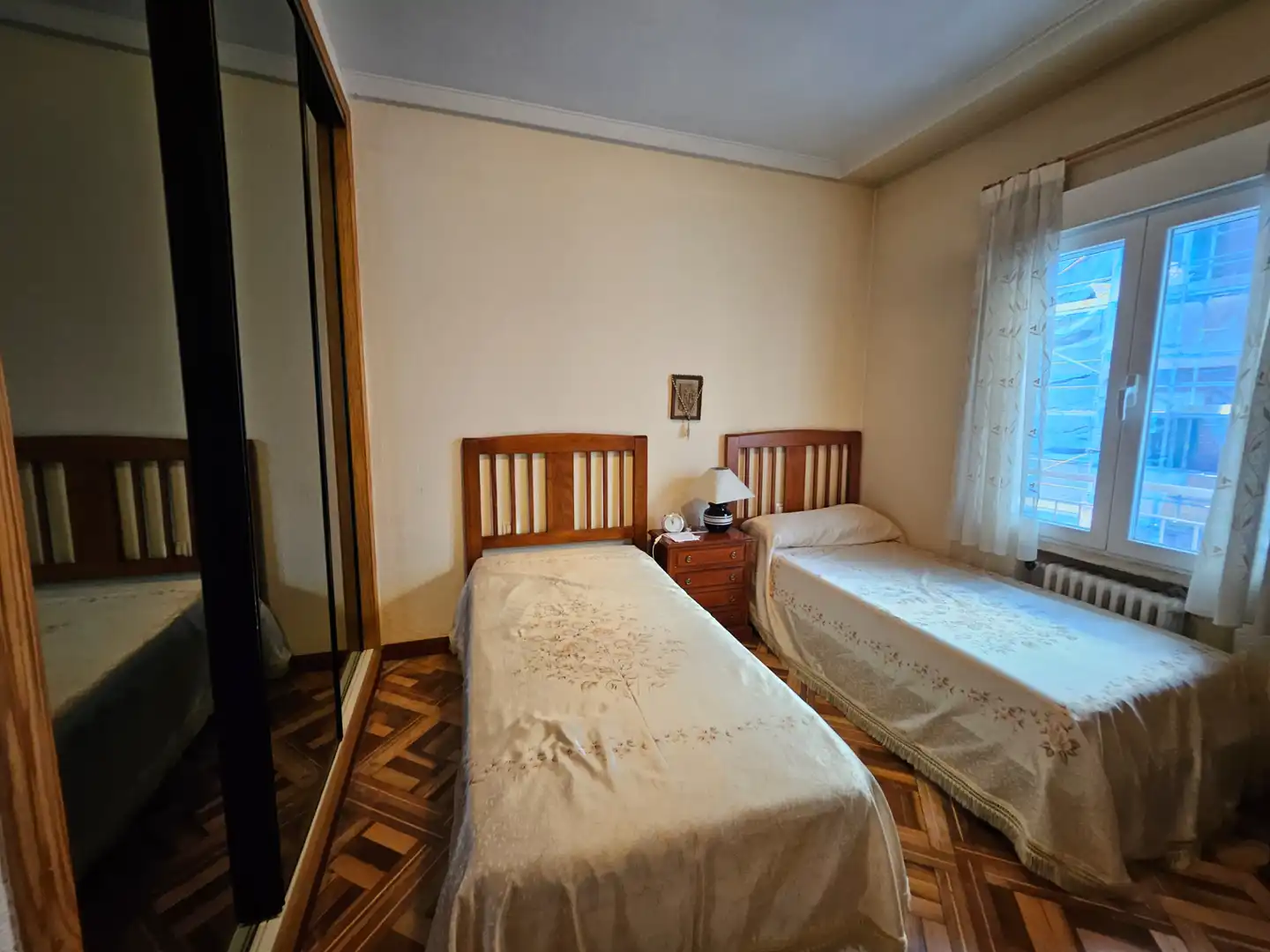 Bedroom of Flat for rent in Madrid  with Air Conditioner, Heating and Furnished