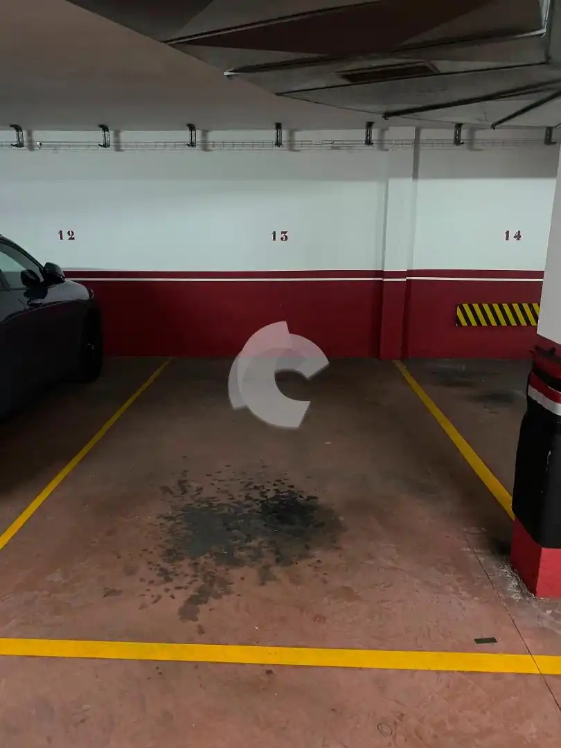 Parking of Garage for rent in Ourense Capital 