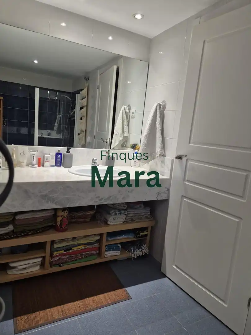 Bathroom of Flat for sale in Viladecans  with Air Conditioner, Heating and Private garden