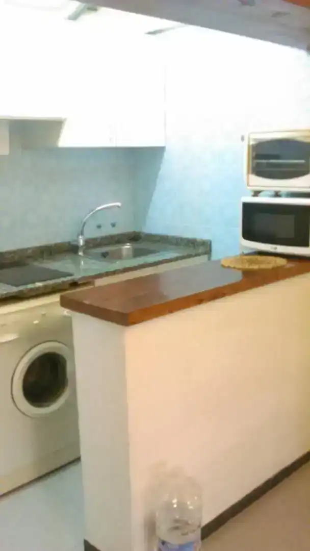 Cuina de Estudi en venda en Santiago de Compostela  amb Moblat, Forn i Rentadora