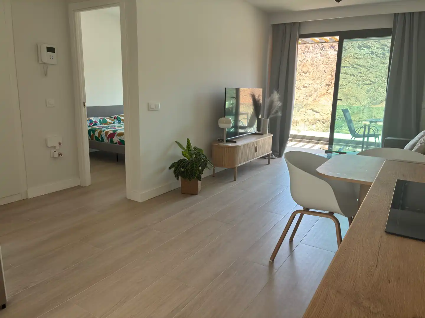 Sala d'estar de Pis de lloguer en Mogán amb Aire condicionat, Traster i Moblat