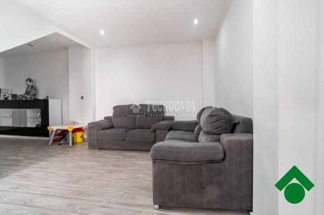 Casa adosada en Venta en Chauchina