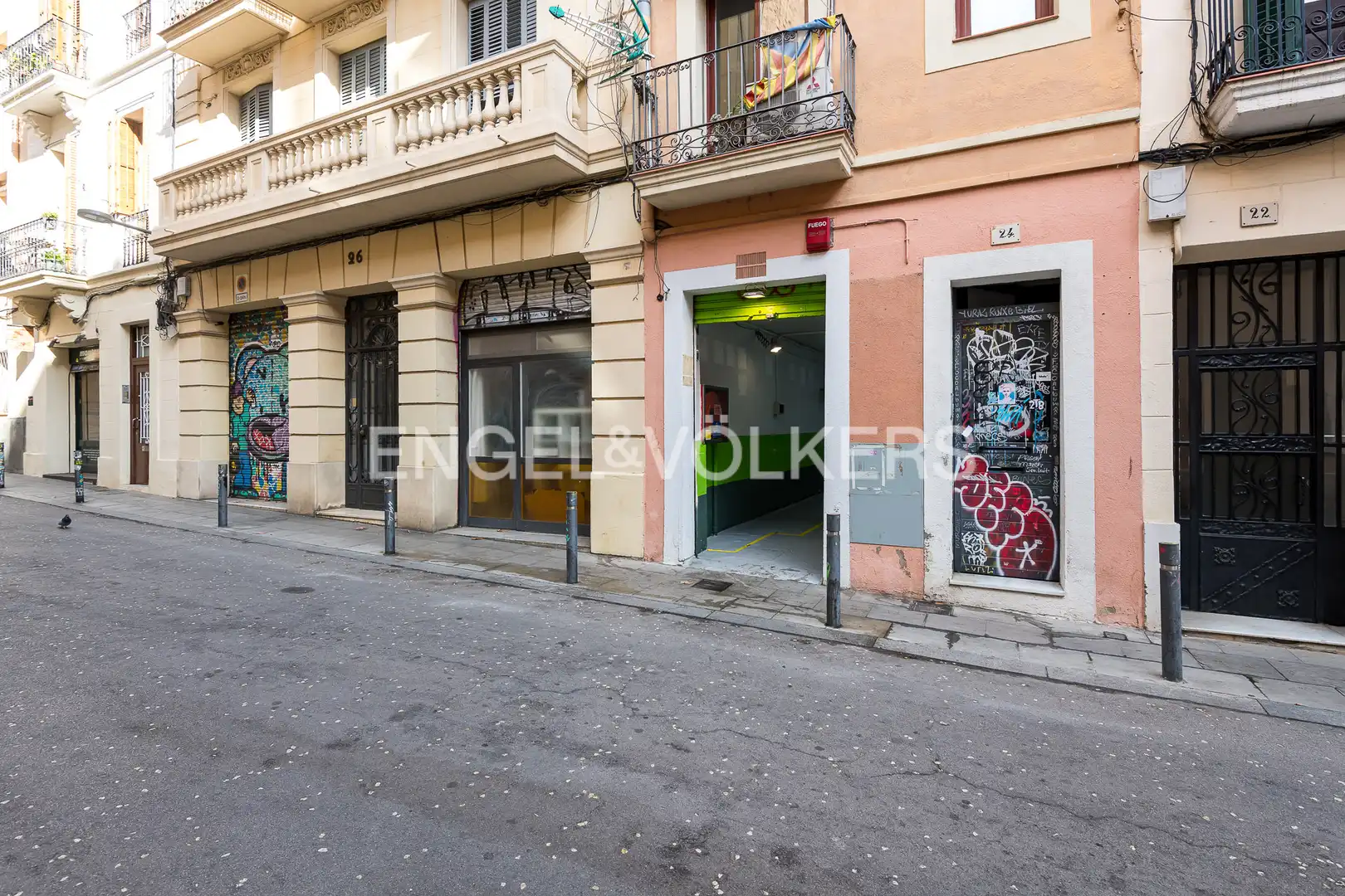 Vista exterior de Local en venta en Barcelona
